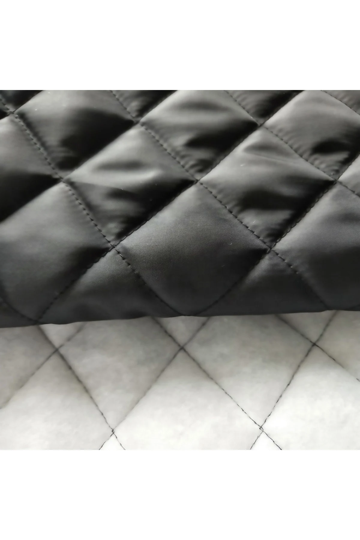 Lacivert Kırmızı Reflektörlü Mont ve Pantolon Takımı — kapitone iç yapı detayı