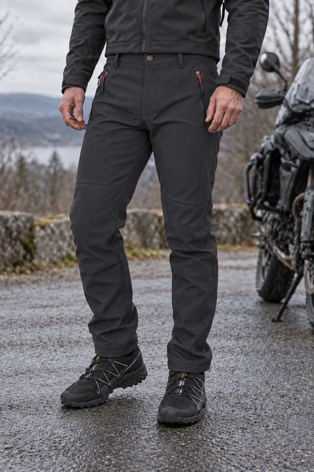 Füme Polarlı Softshell Pantolon — motosiklet yanında kullanım konsepti